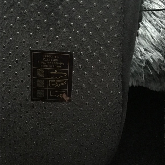 Brand new black slippers never worn - Picture 15 of 15